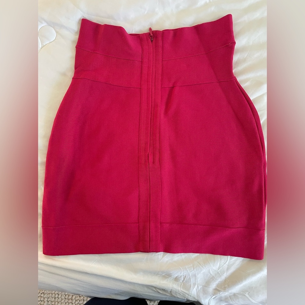Herve Leger Raspberry Mini Skirt - Picture 5 of 8